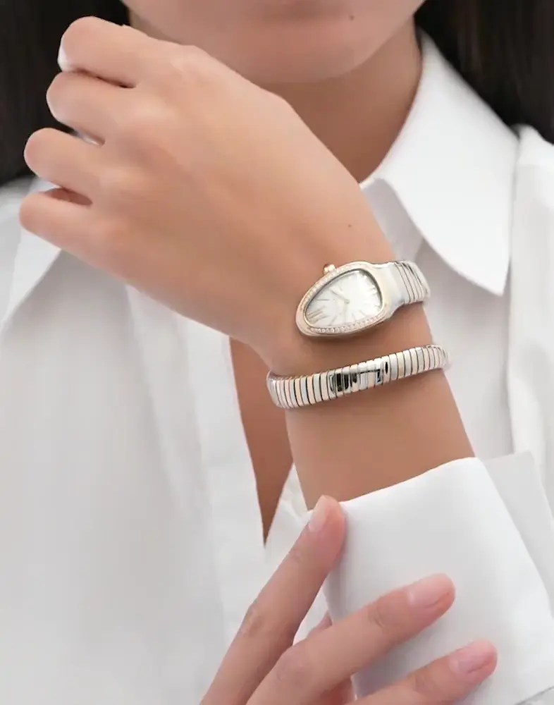 ساعة الثعبان النسائية الفاخرة - تصميم أنيق مستوحى من بولغاري – Image 5